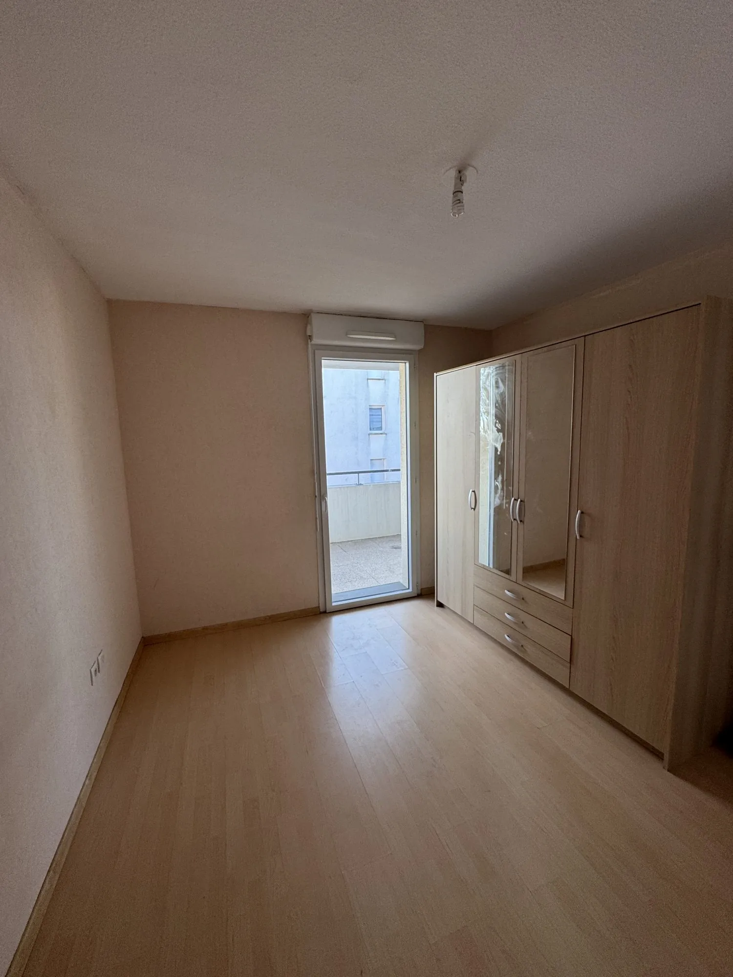 Appartement T2 lumineux avec balcon et garage à Blagnac dans le quartier Andromède 