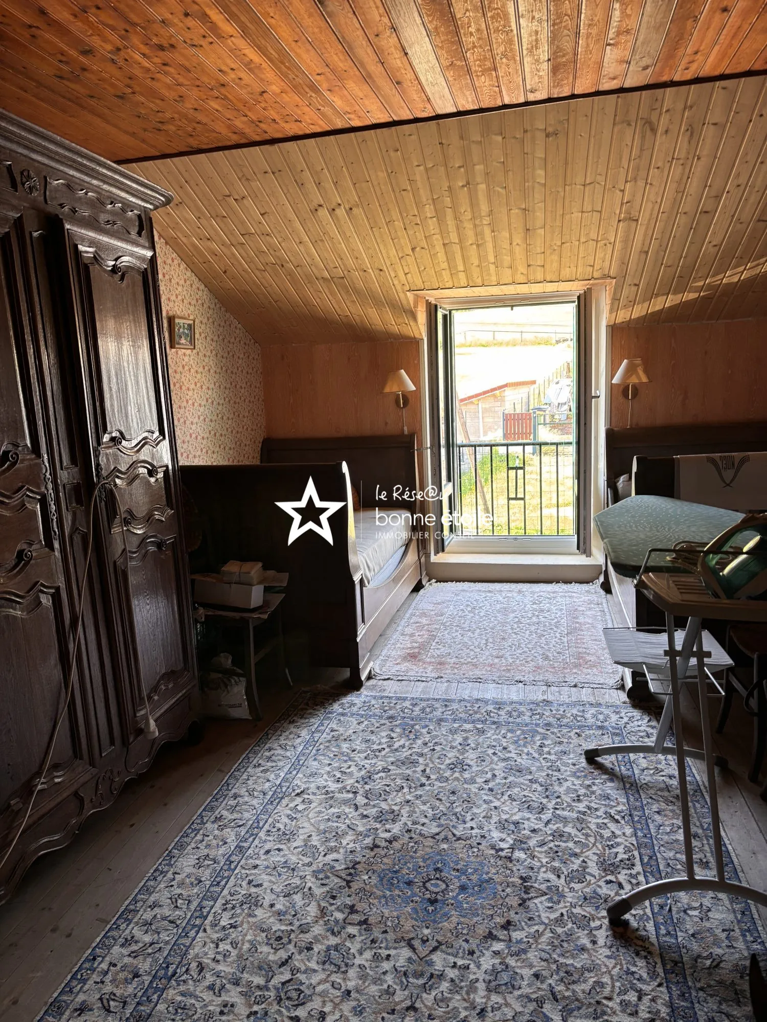 Charmante maison de village à Vicq avec terrasse et jardin arboré 
