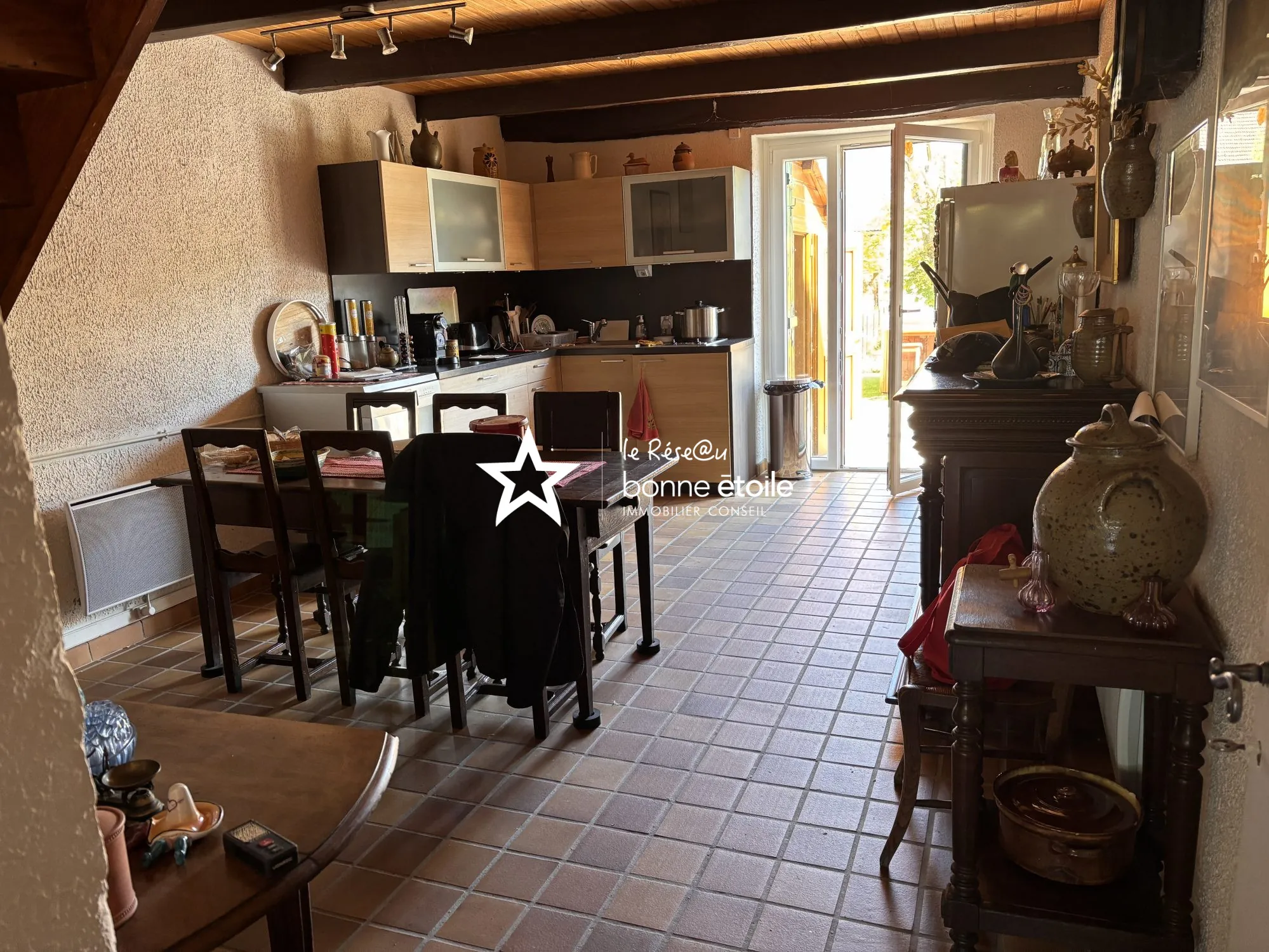 Charmante maison de village à Vicq avec terrasse et jardin arboré 