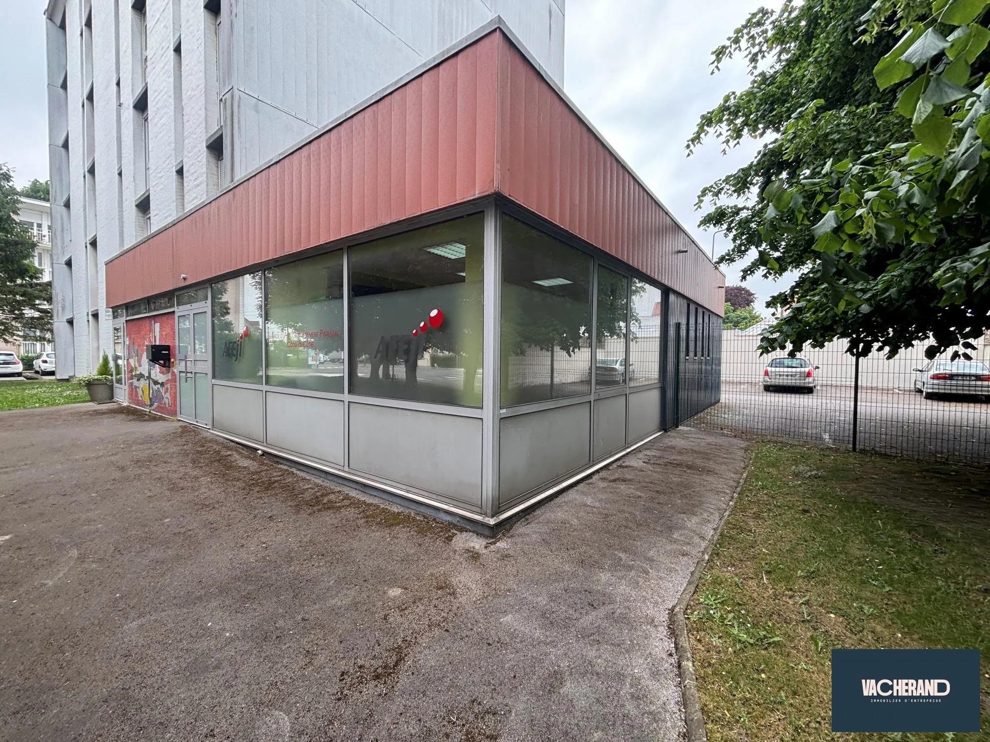 À vendre local commercial de 60 m² à Maubeuge en zone passante 