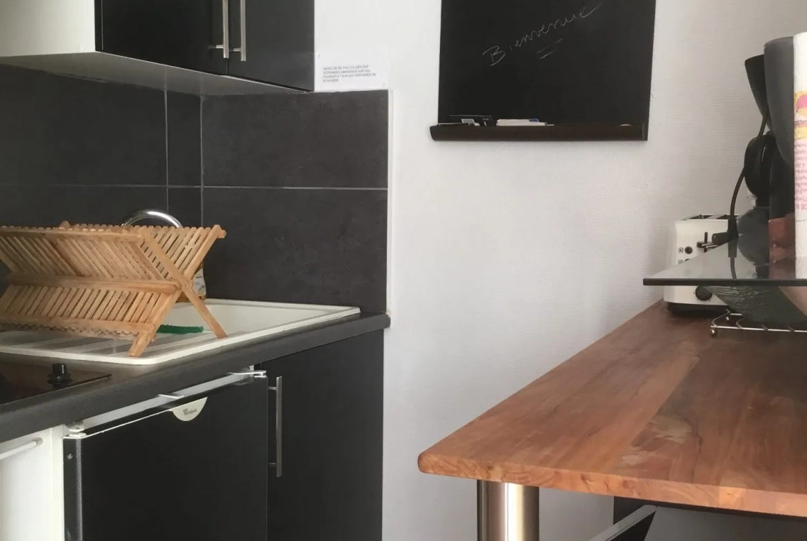 T2 avec balcon et piscine intérieure à Perigny, proche La Rochelle 