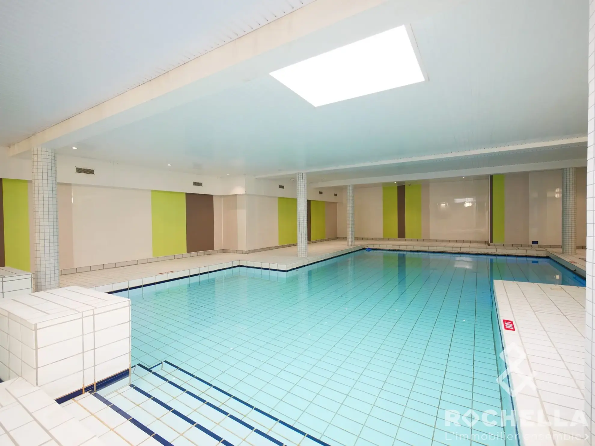 T2 avec balcon et piscine intérieure à Perigny, proche La Rochelle 