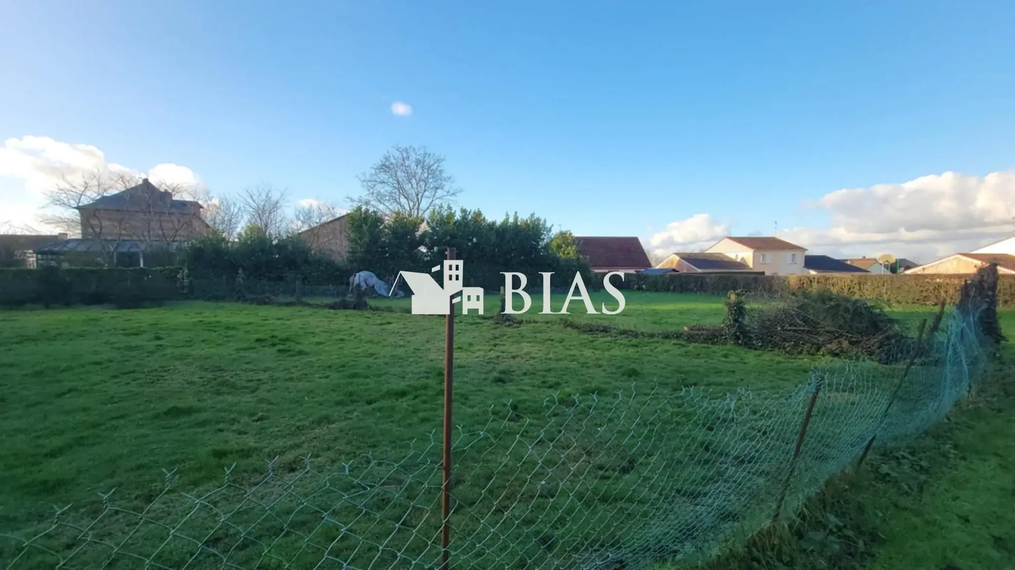 Terrain constructible à vendre près de Duclair - 1200 m² à Saint-Paër 