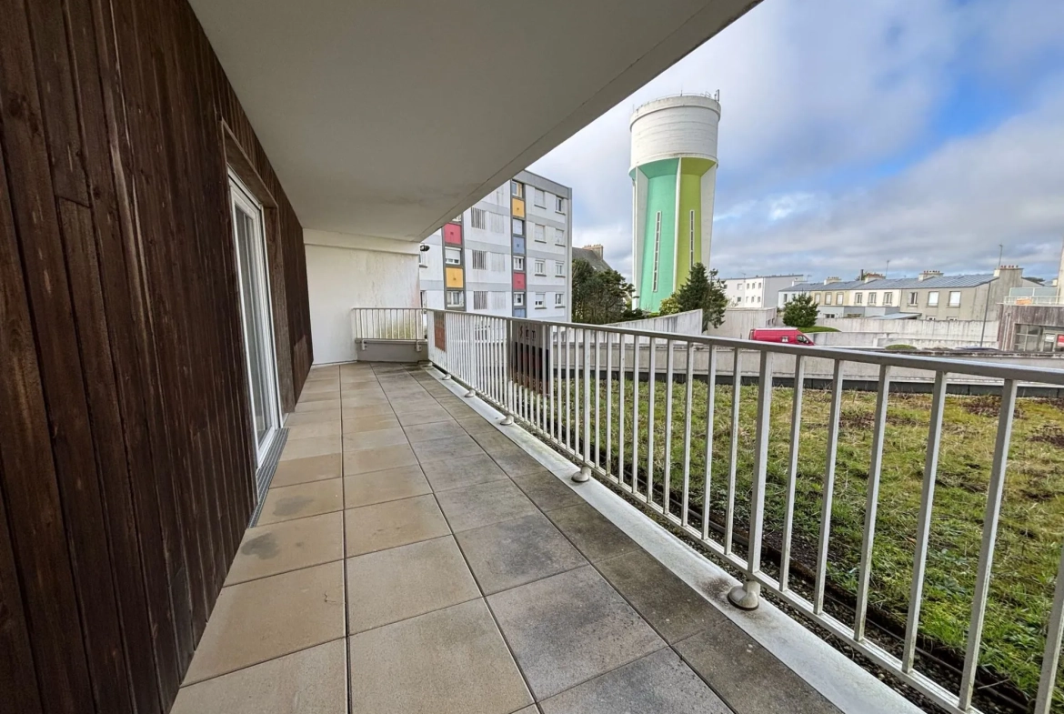 Appartement 62 m² à Brest, résidence sécurisée avec terrasse et garage 