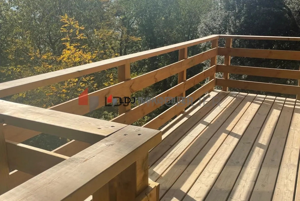 Charmant chalet de 80 m² en pleine nature avec terrasse et parking à Montferrer 