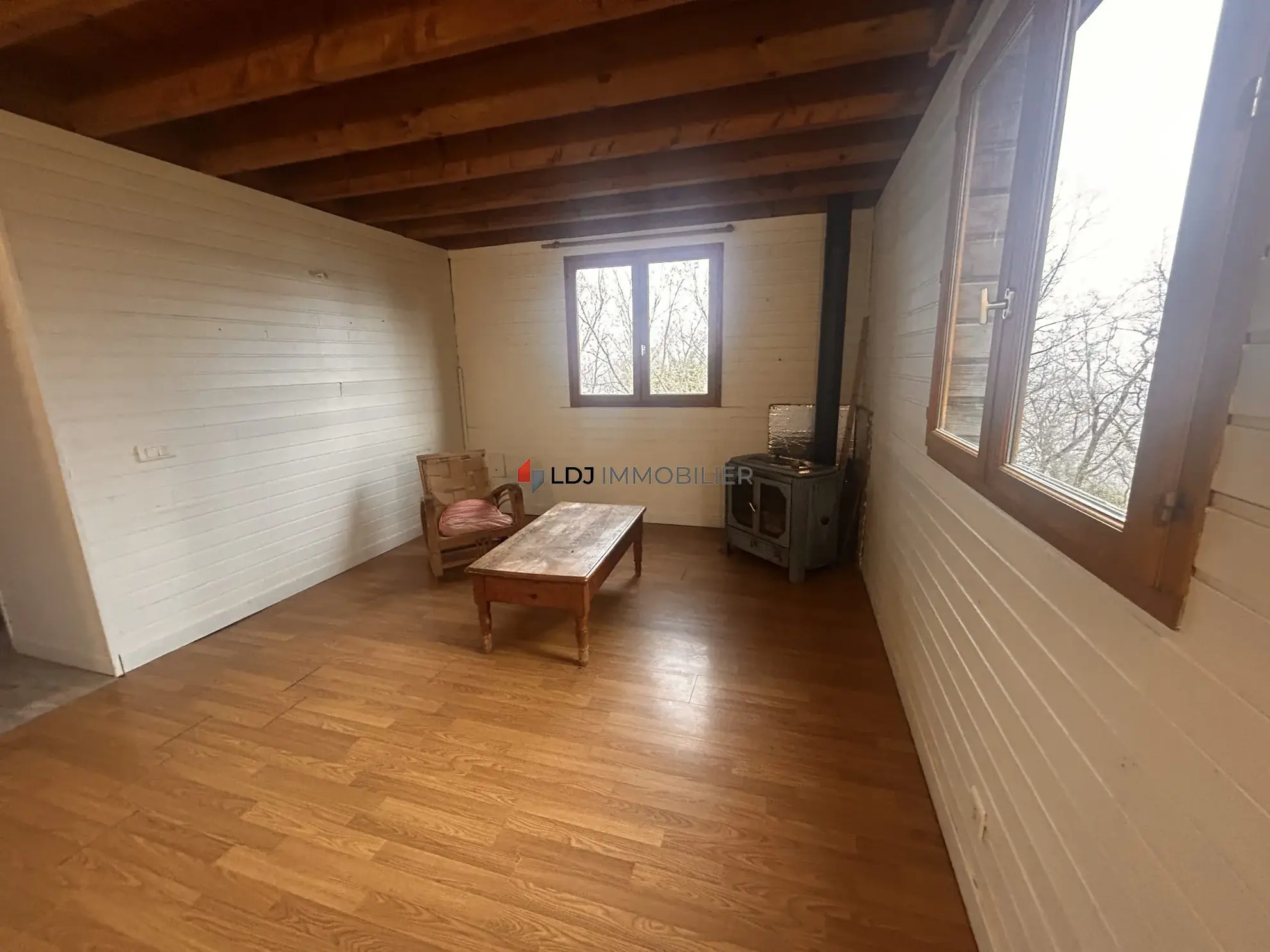 Charmant chalet de 80 m² en pleine nature avec terrasse et parking à Montferrer 