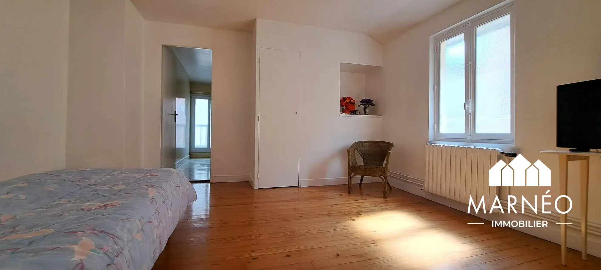 Maison de ville avec garage à Châlons-en-Champagne – Potentiel d'investissement 