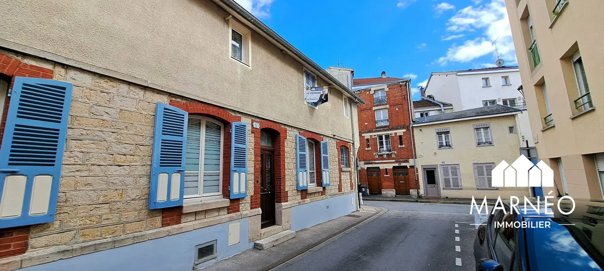 Maison de ville avec garage à Châlons-en-Champagne – Potentiel d'investissement 