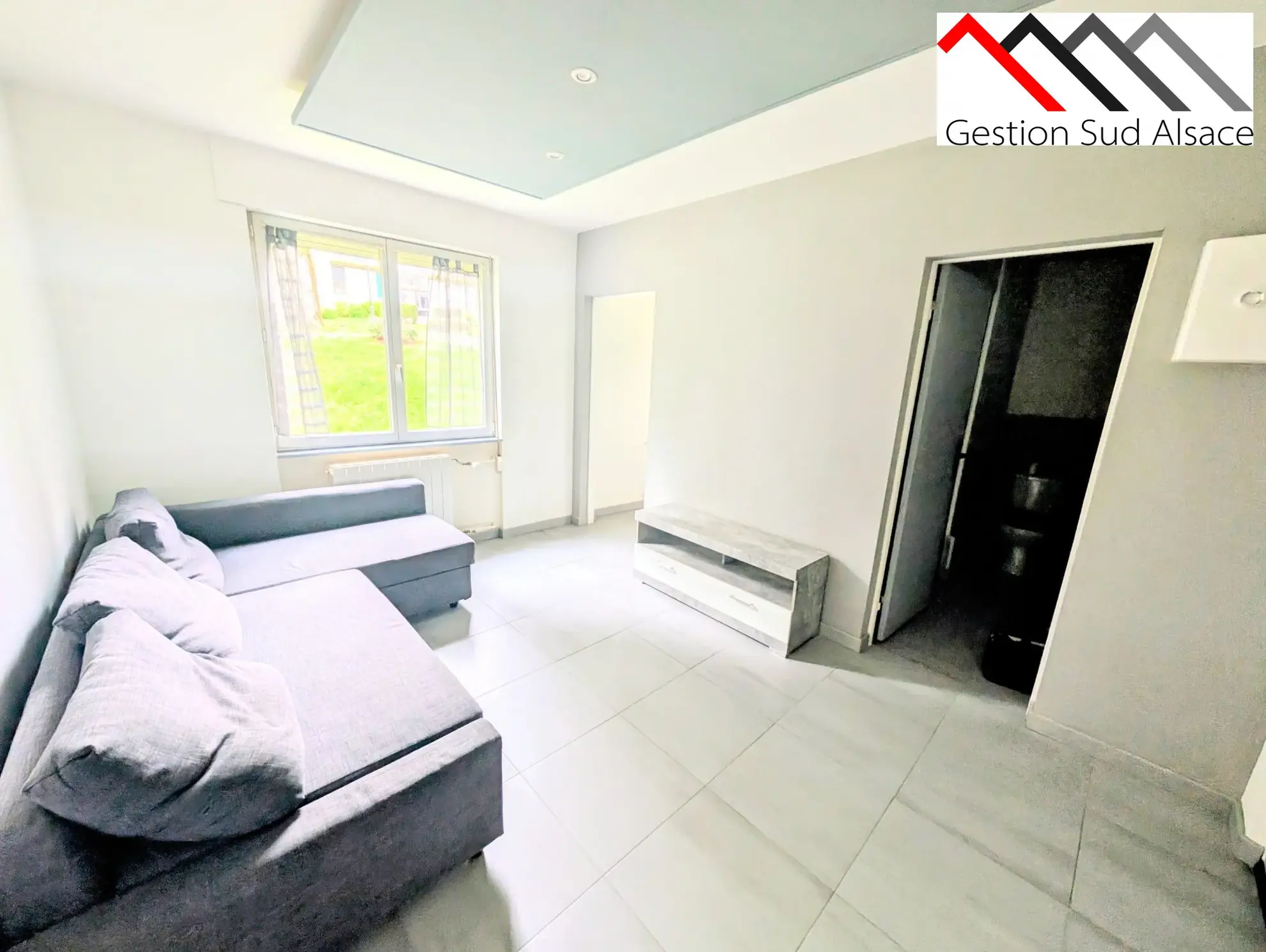 Charmant studio rénové de 24 m² à Rixheim avec vue verdoyante 