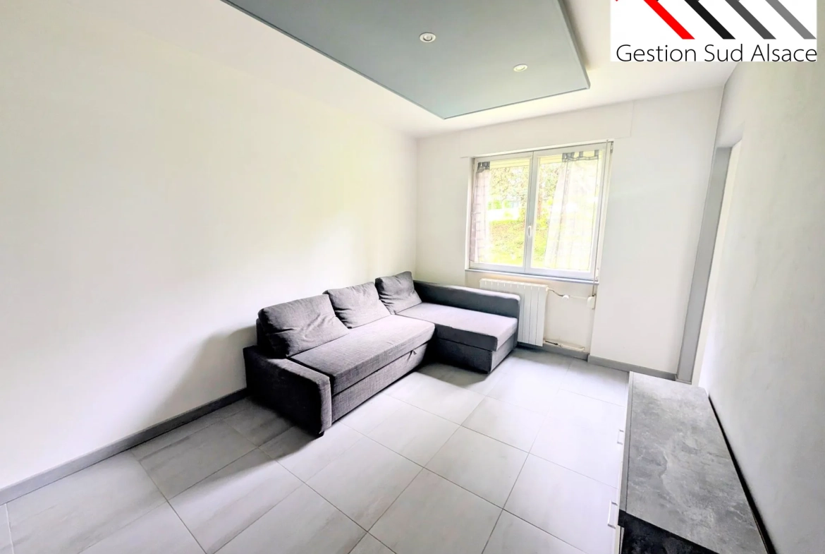 Charmant studio rénové de 24 m² à Rixheim avec vue verdoyante 