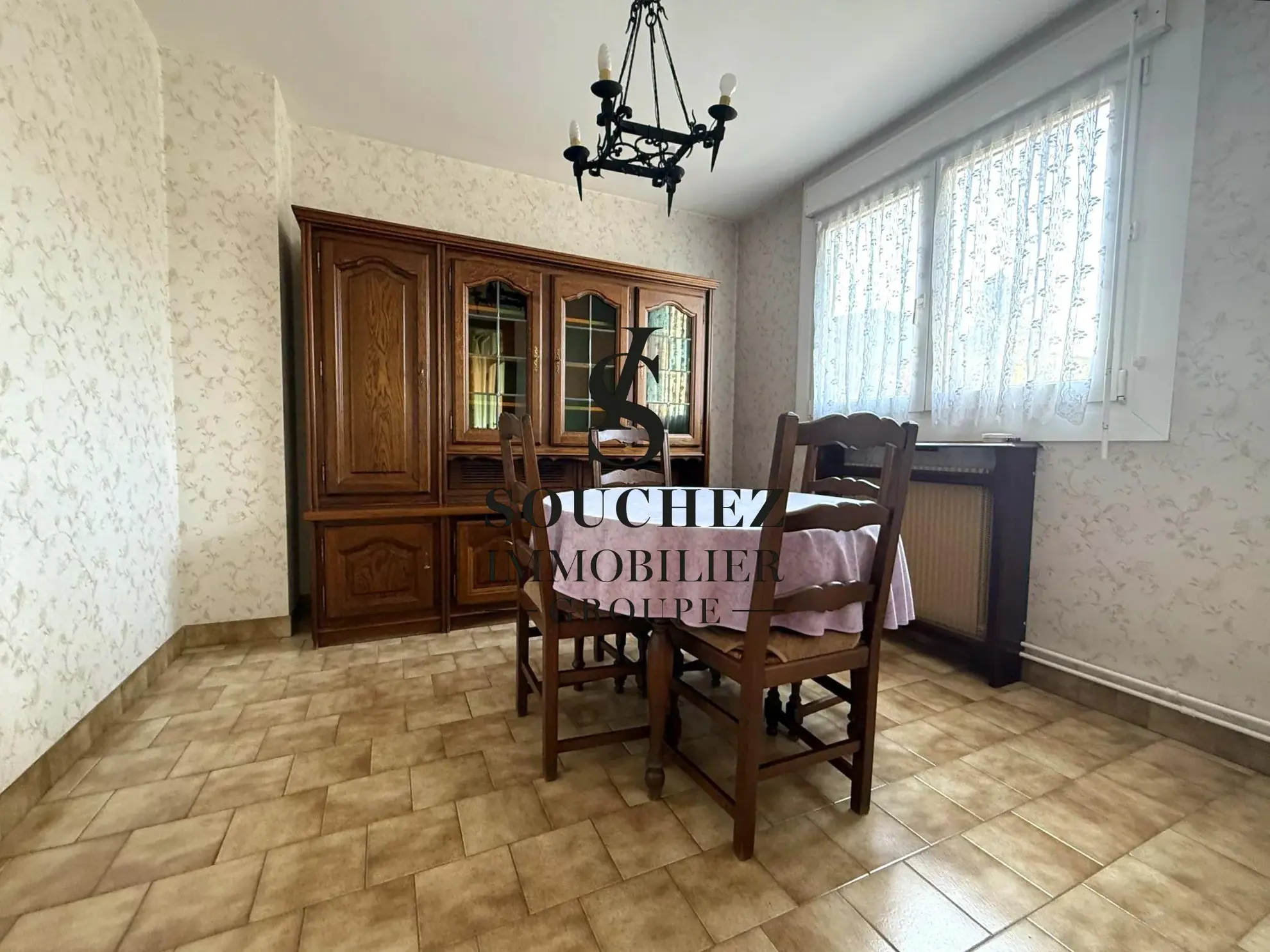 Maison à vendre à Lens avec jardin et garage - 97 m² 