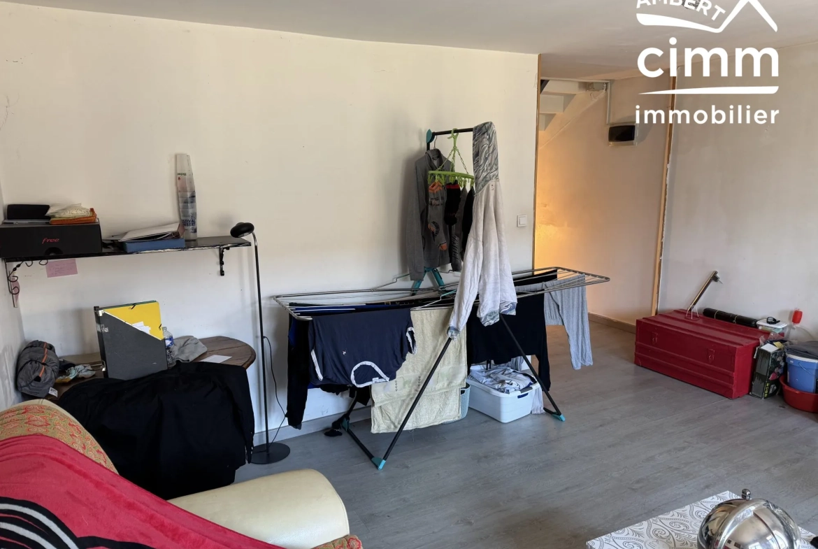 Maison de ville à Ambert de 84 m² avec terrasse proche commodités 