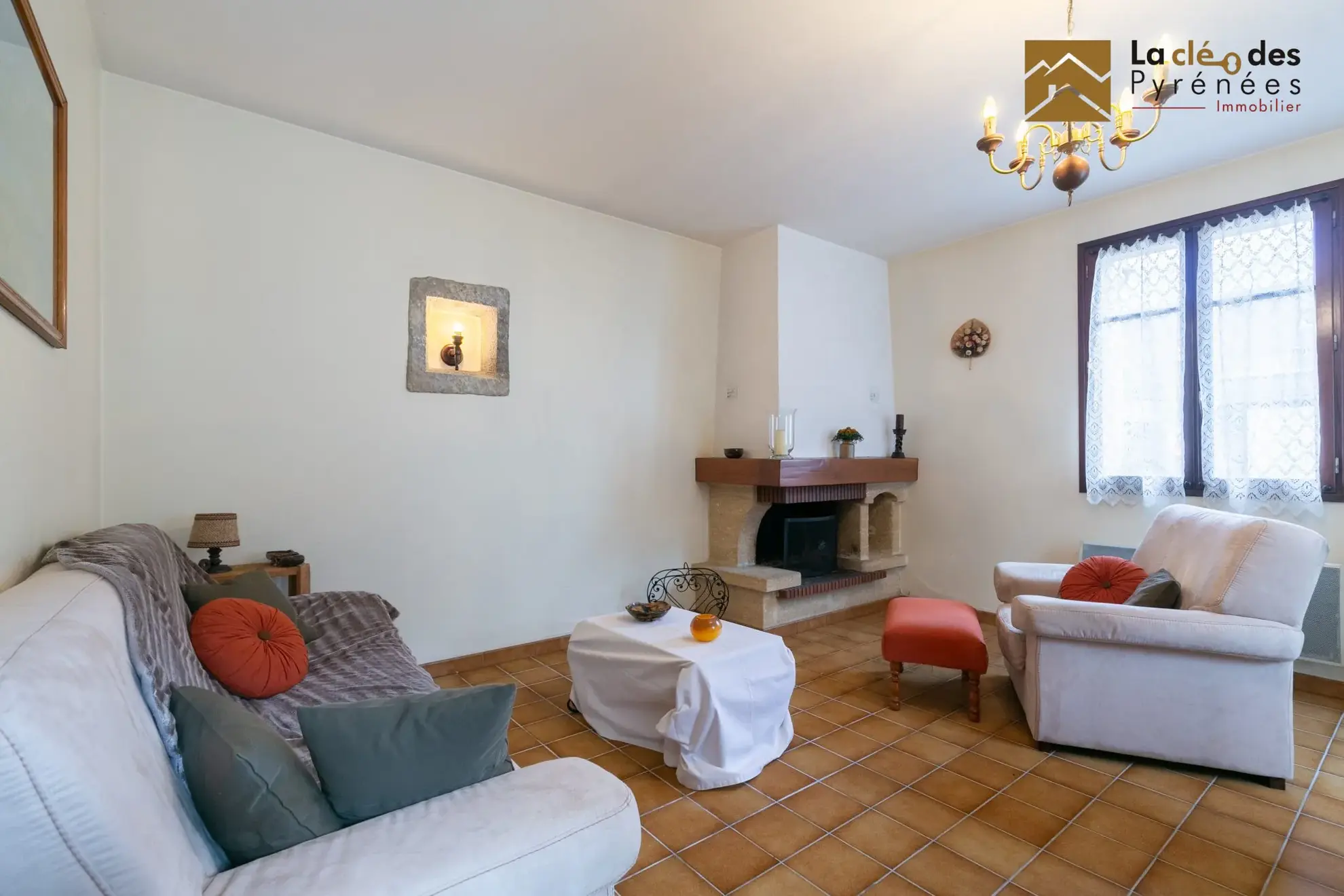 Maison à rénover de 6 pièces avec cour et garage à Cadéac, Vallée d'Aure 