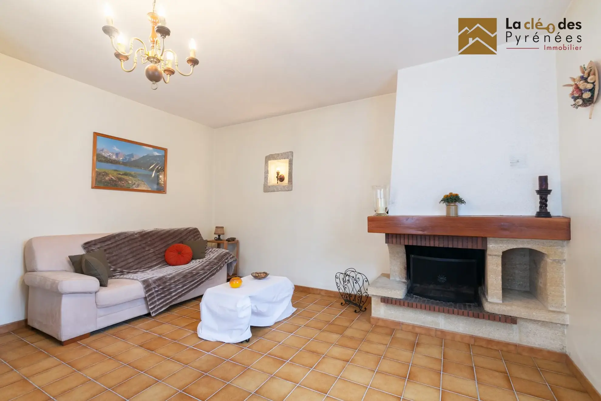 Maison à rénover de 6 pièces avec cour et garage à Cadéac, Vallée d'Aure 