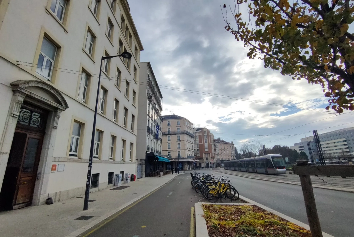 Investissement en appartement LMNP à Grenoble avec rentabilité de 5 % 