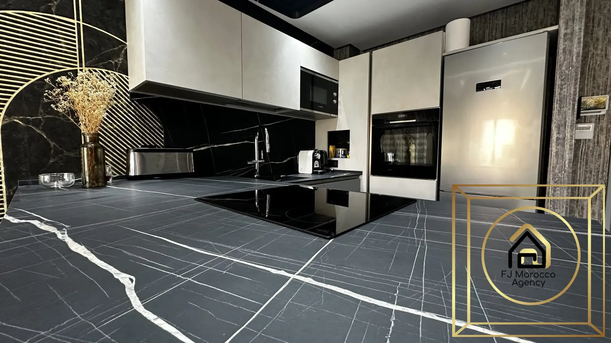 Vente appartement T2 meublé avec piscine et parking à Marrakech 