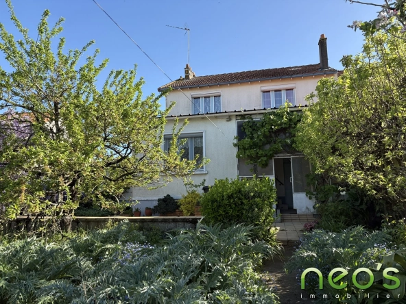 A vendre maison 95 m² avec terrain clos à Saint André de la Marche