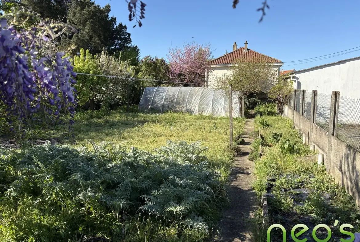 A vendre maison 95 m² avec terrain clos à Saint André de la Marche 