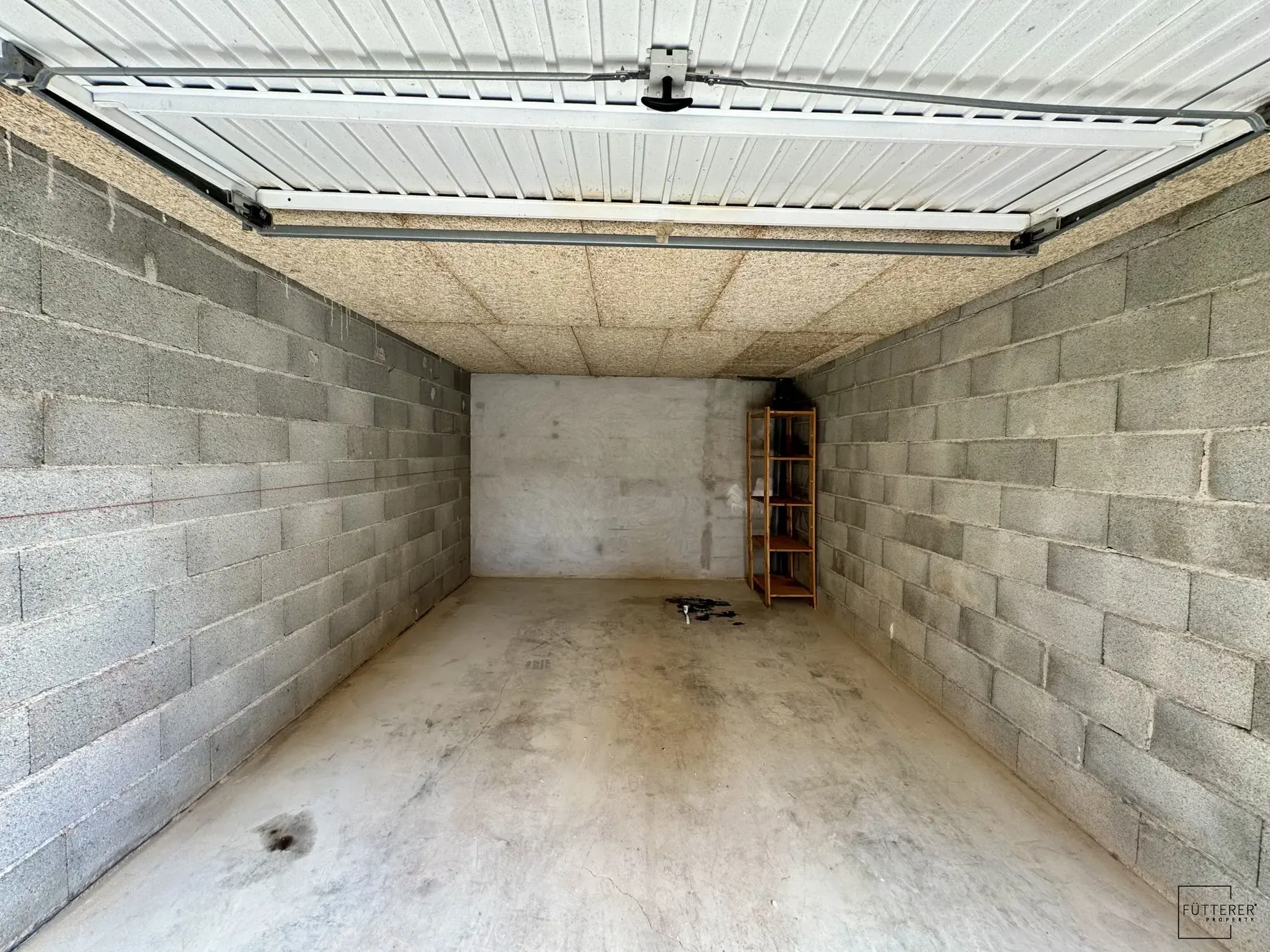 Garage à Narbonne-Plage à vendre - 17,78 m² avec accès facile 