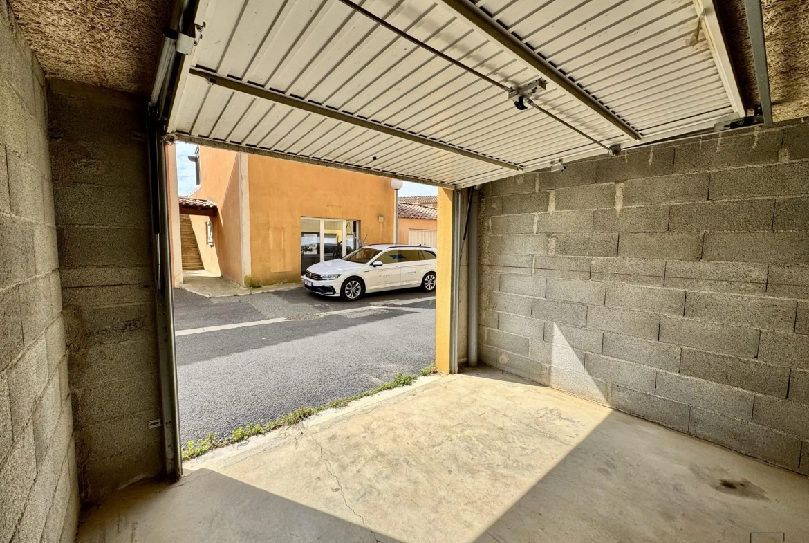 Garage à Narbonne-Plage à vendre - 17,78 m² avec accès facile 