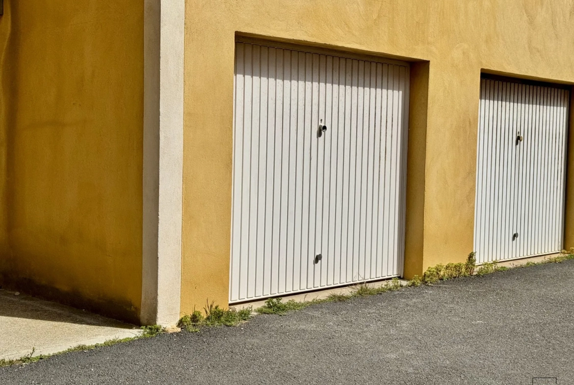 Garage à Narbonne-Plage à vendre - 17,78 m² avec accès facile 