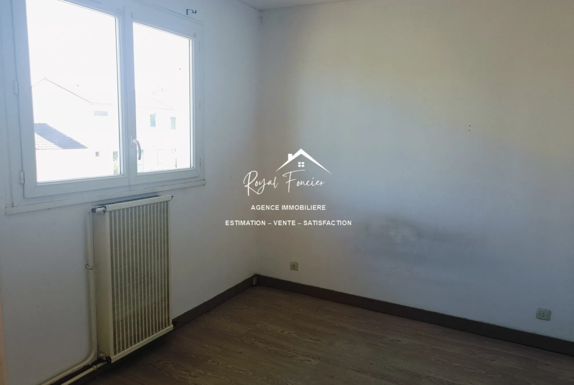 Chbr 1  Maison traditionnelle de 87 m² avec jardin et cave à Ingrandes 