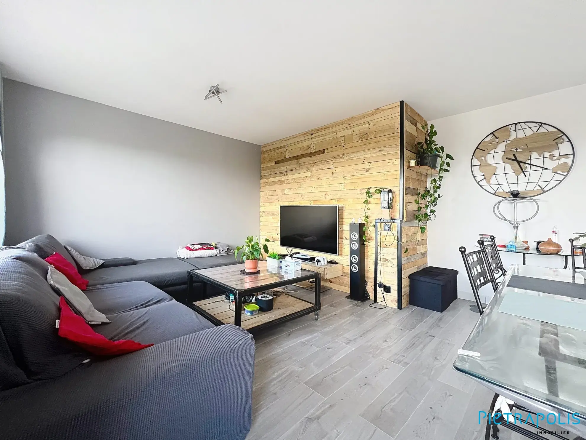 Appartement T3-T4 lumineux de 69 m² à Riorges avec garage et balcons 