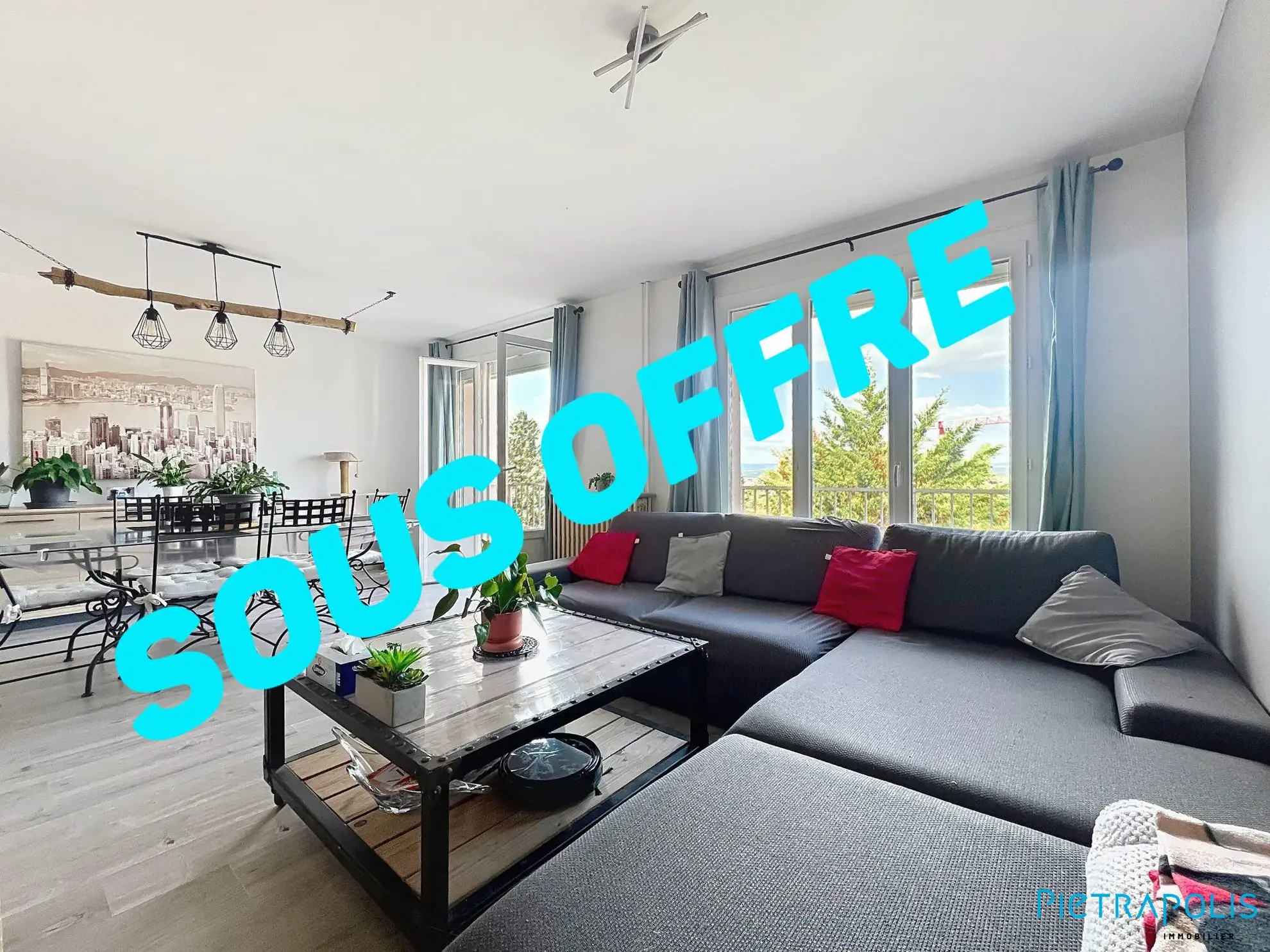 Appartement T3-T4 lumineux de 69 m² à Riorges avec garage et balcons 
