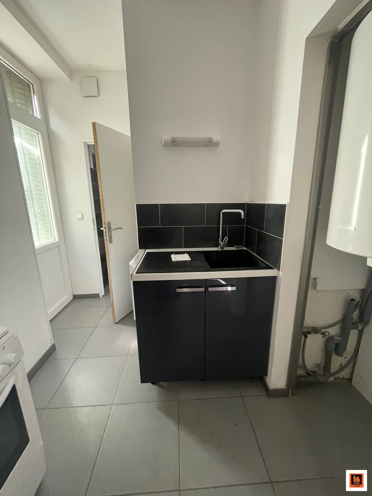 Appartement T2 à Clermont-Ferrand avec garage, cave et cour - Investissement ou résidence 