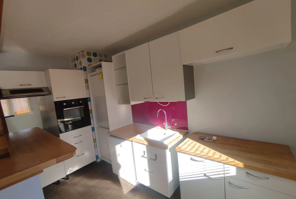 Investissement immobilier à Grenoble : Duplex 67,85 m² avec balcon et parking privé 