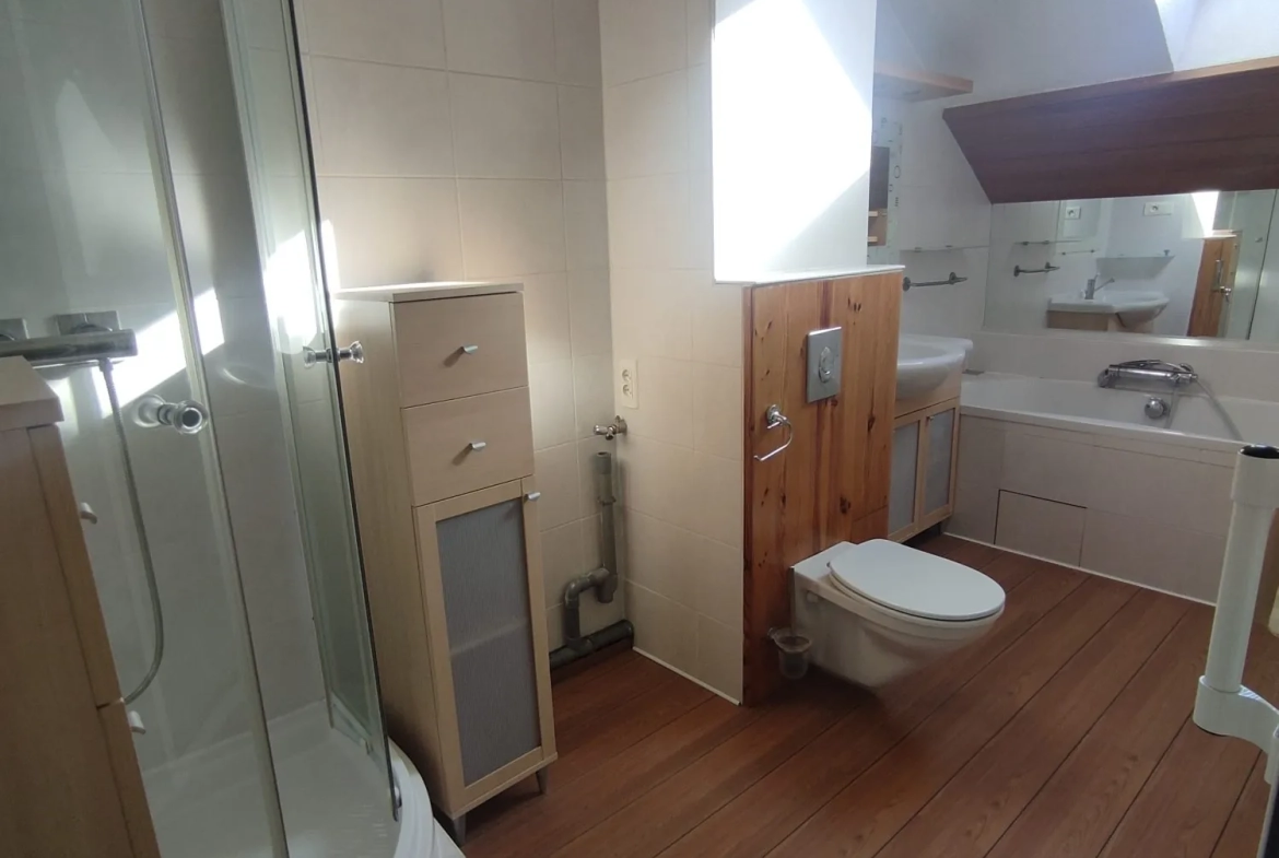 Investissement immobilier à Grenoble : Duplex 67,85 m² avec balcon et parking privé 