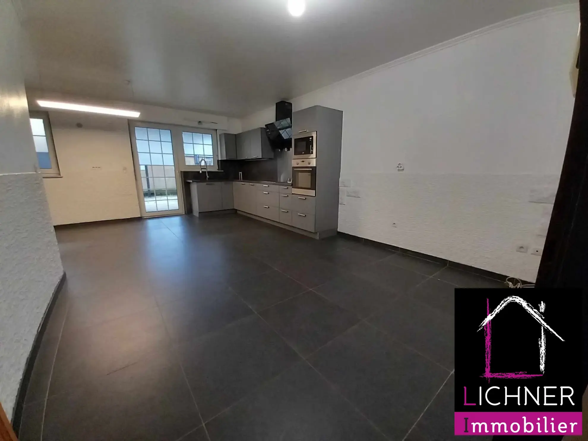 Belle maison de 220 m² à Behren-lès-Forbach avec jardin et garage 