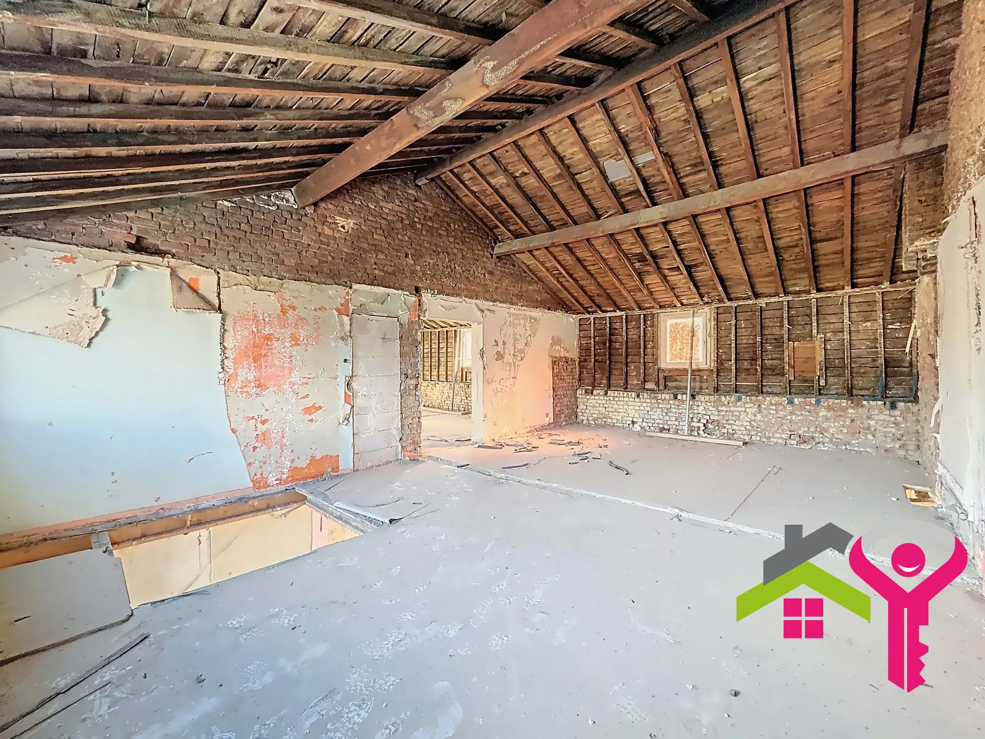 Maison à vendre à Anzin avec grand potentiel de rénovation 
