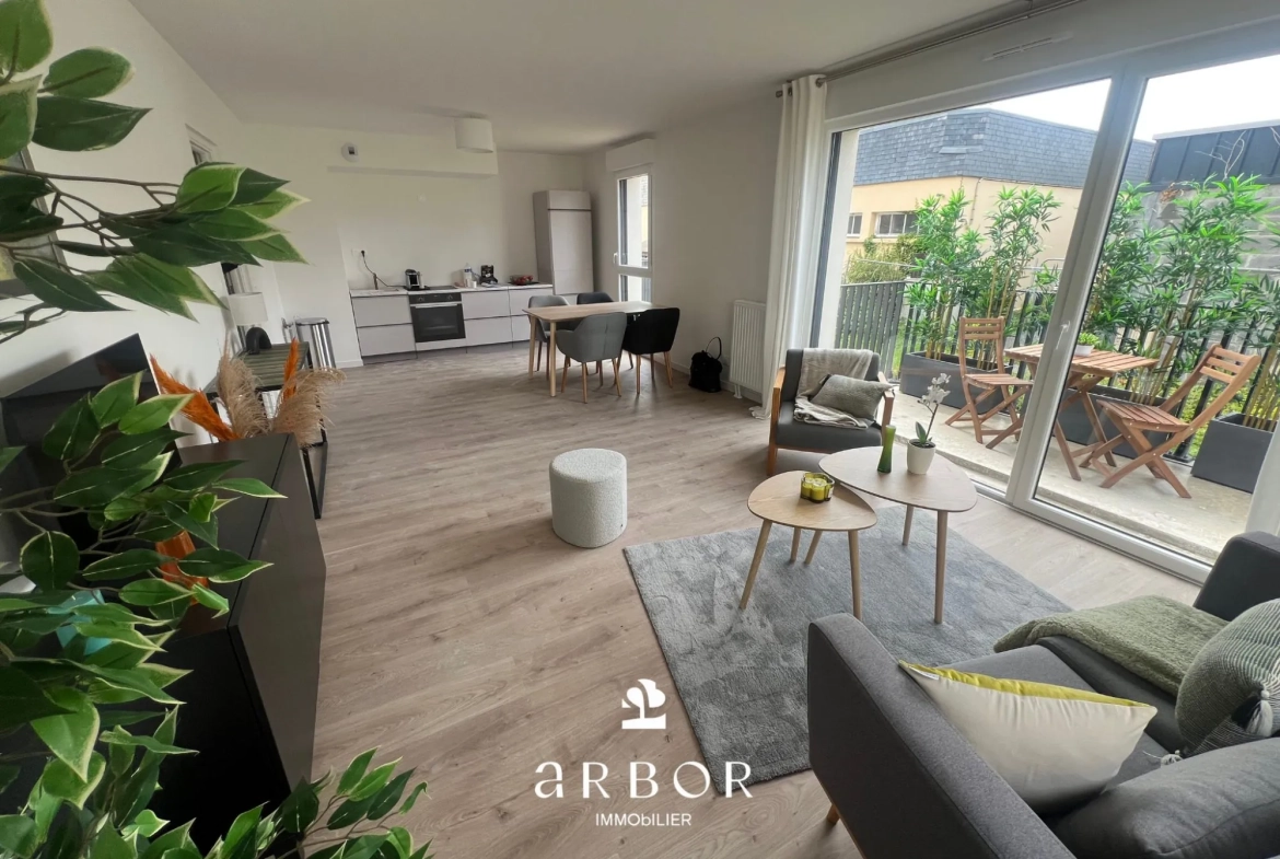 Appartement T2 lumineux de 45m² à Caen, avec balcon et parking, proche du centre-ville 