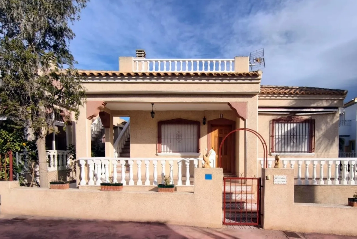 Maison neuve de plain-pied avec piscine à Algorfa, Costa Blanca 