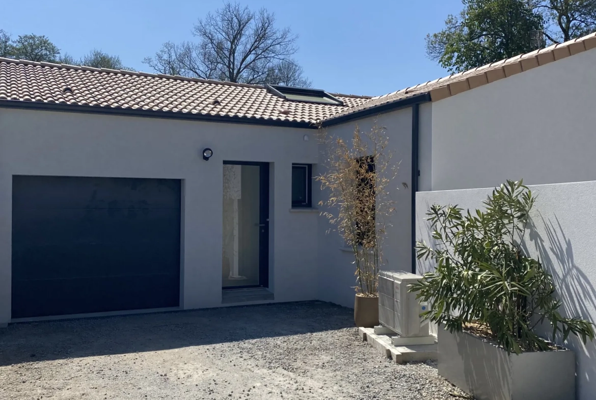 Maison neuve de plain-pied à Challans avec garage et 2 chambres 