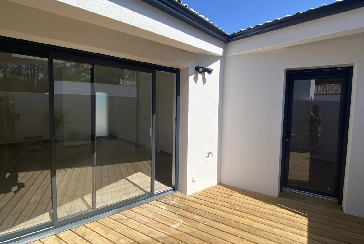 Maison neuve de plain-pied à Challans avec garage et 2 chambres 