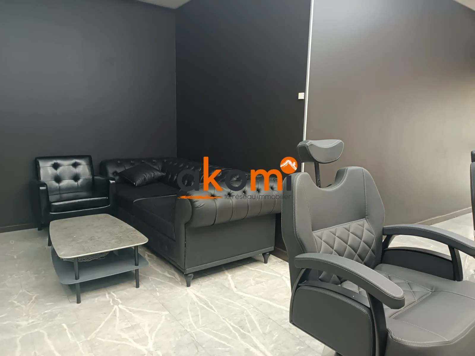 Salon de coiffure et institut de beauté à Mulhouse, emplacement premium, moderne et prêt à l'emploi 