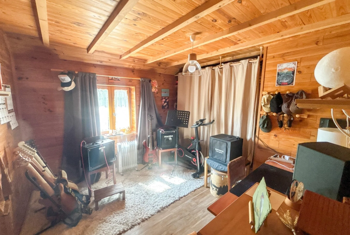 Maison de campagne à vendre à Hem avec jardin et garage 