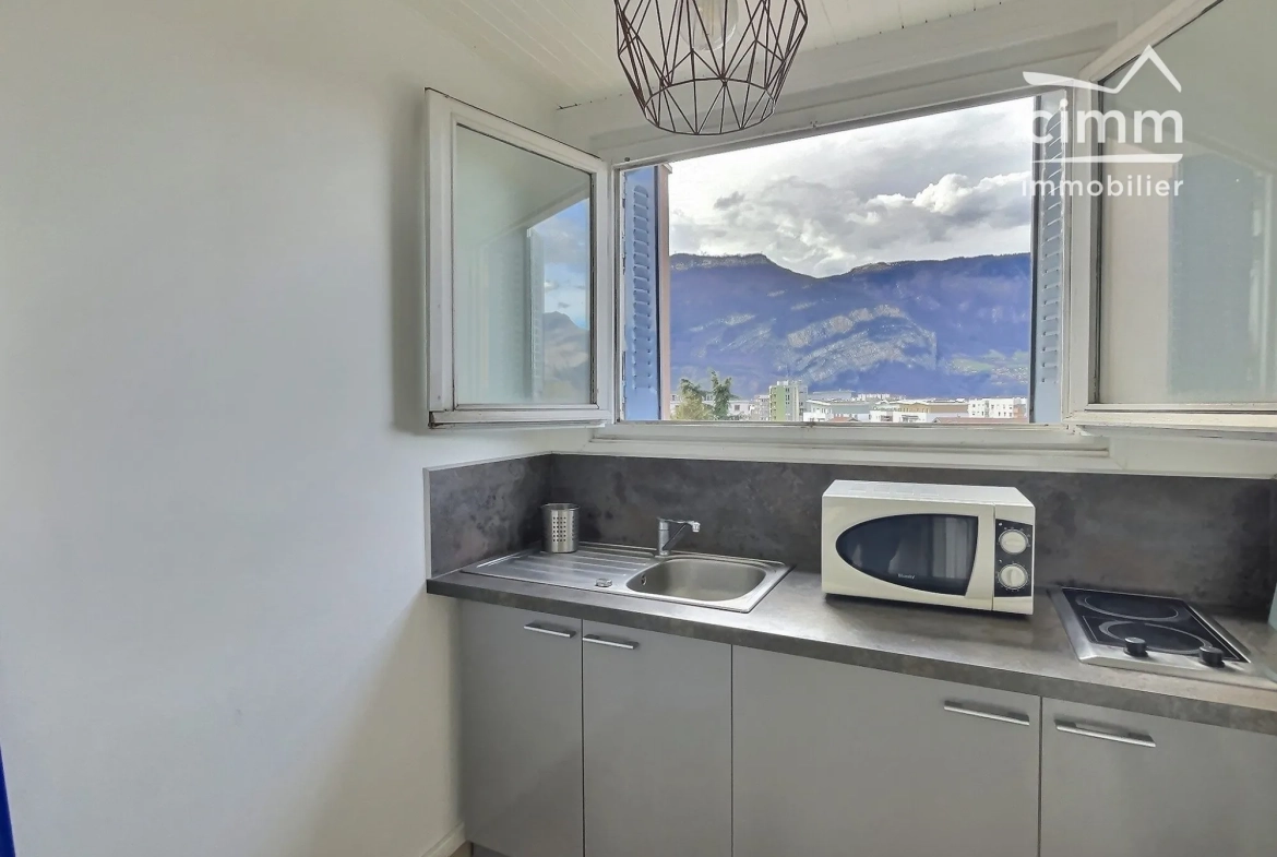 Achat Appartement 3 Pièces à Fontaine avec Vue sur Vercors et Belledonne 