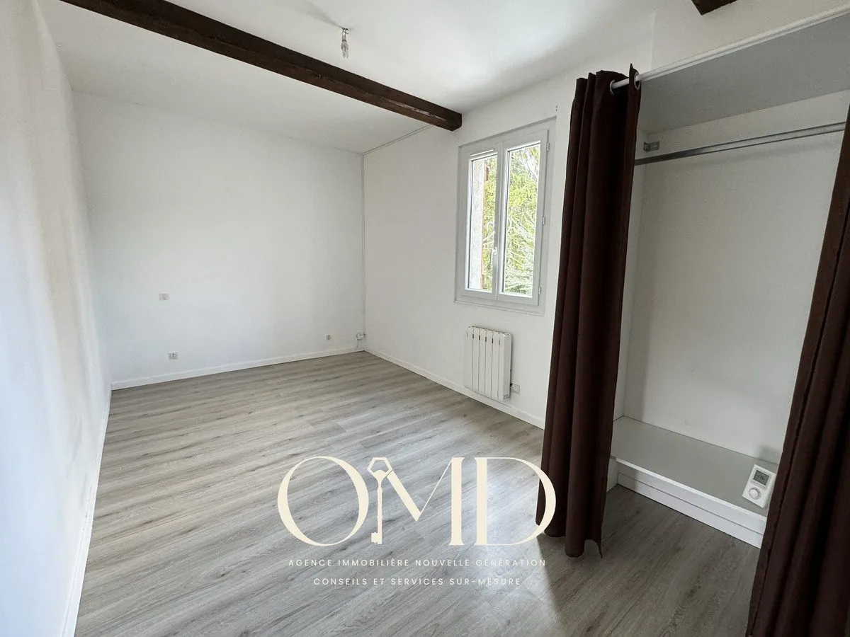 Maison mitoyenne à rénover de 91,18 m² à Marquefave – Proche commodités 