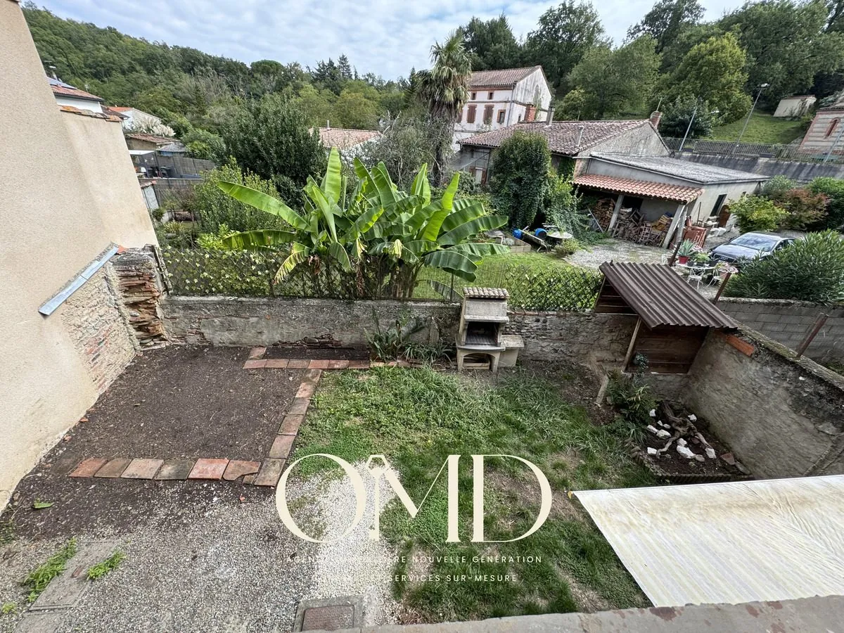 Maison mitoyenne à rénover de 91,18 m² à Marquefave – Proche commodités 