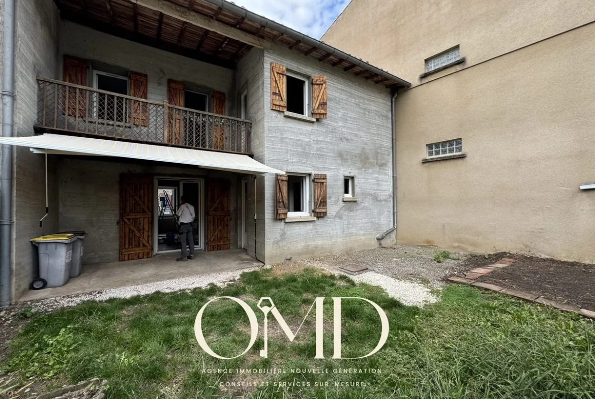 Maison mitoyenne à rénover de 91,18 m² à Marquefave – Proche commodités 