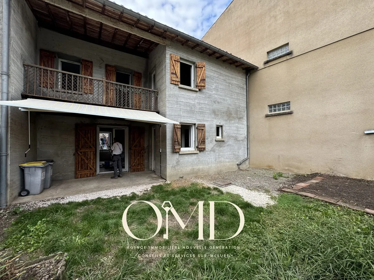 Maison mitoyenne à rénover de 91,18 m² à Marquefave – Proche commodités 
