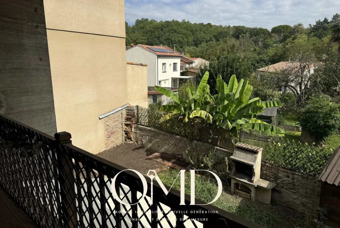 Maison mitoyenne à rénover de 91,18 m² à Marquefave – Proche commodités 