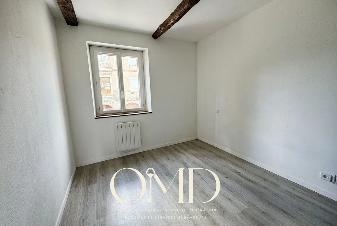 Maison mitoyenne à rénover de 91,18 m² à Marquefave – Proche commodités 
