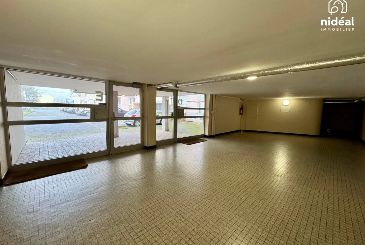 Appartement rénové de 66 m² avec balcon et garage à Maubeuge 