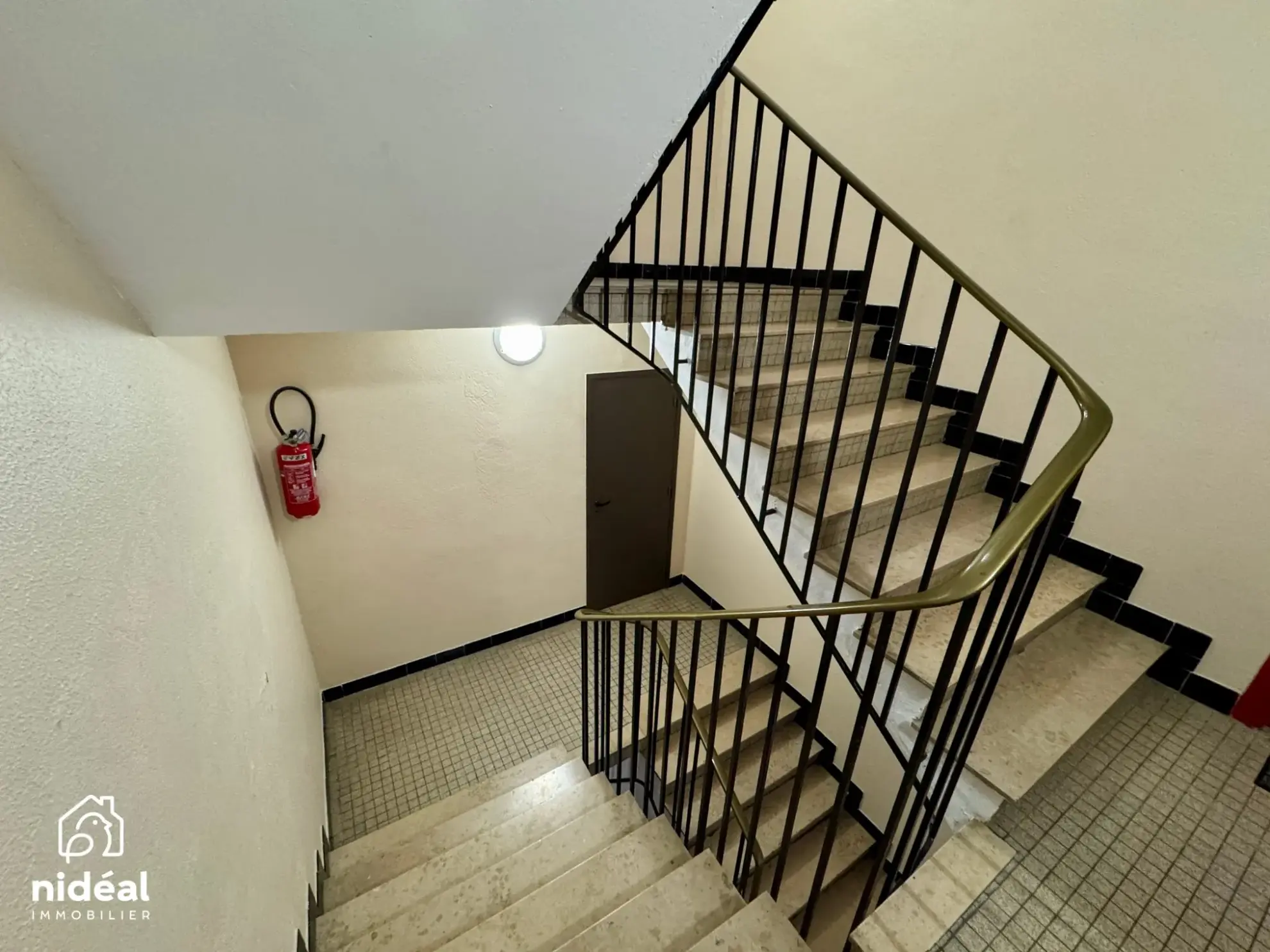 Appartement rénové de 66 m² avec balcon et garage à Maubeuge 
