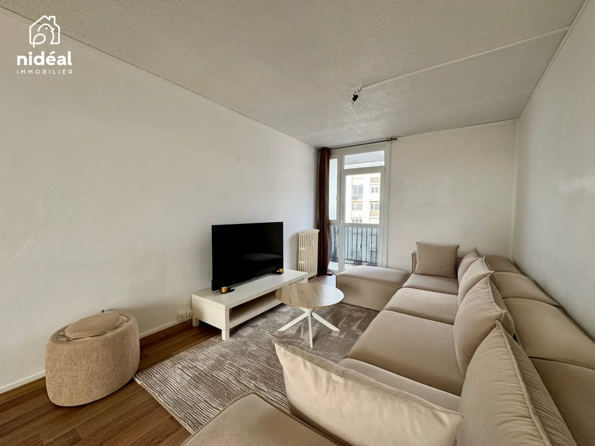 Appartement rénové de 66 m² avec balcon et garage à Maubeuge 