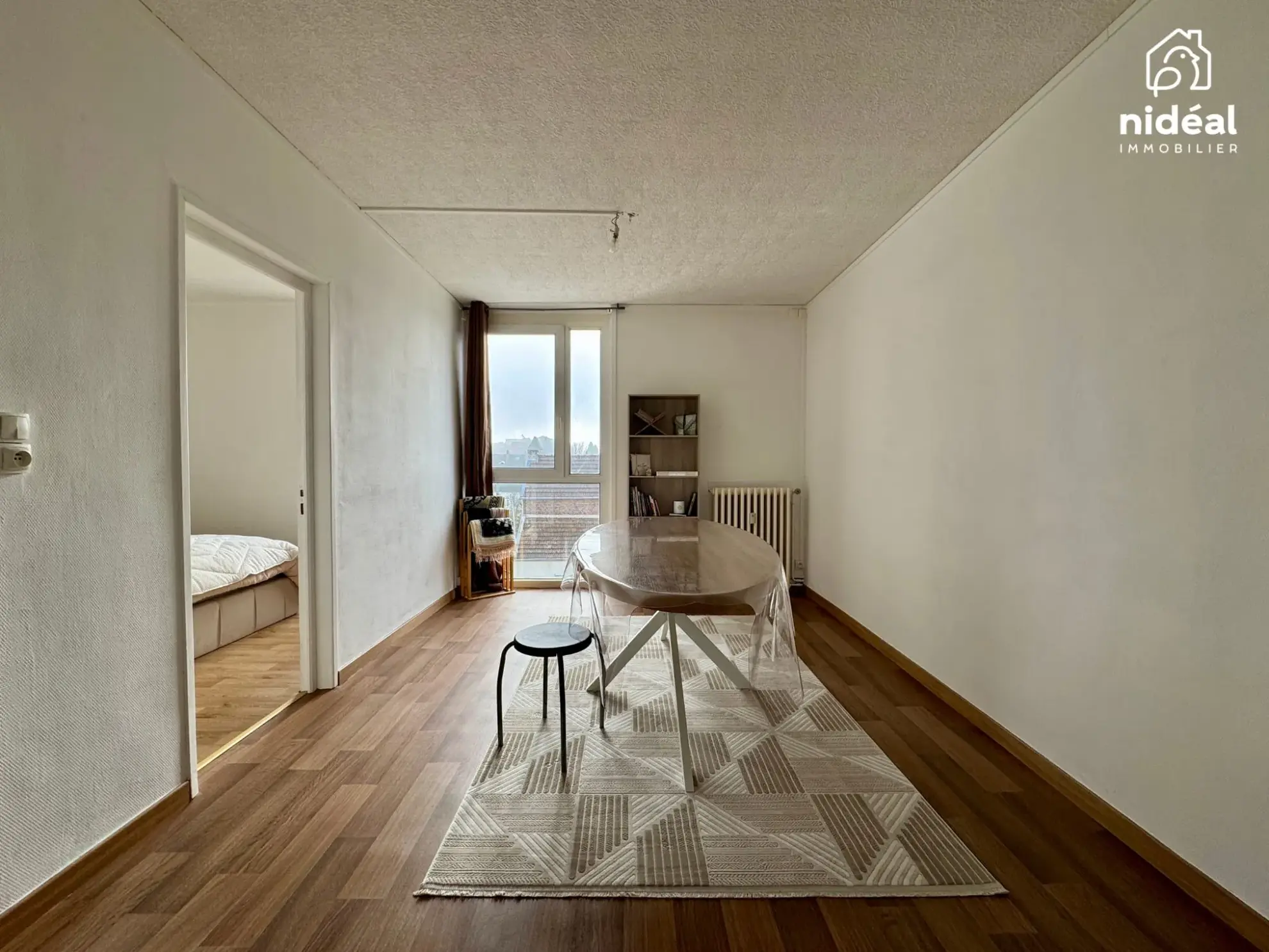Appartement rénové de 66 m² avec balcon et garage à Maubeuge 